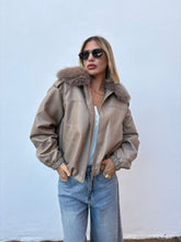 Bomber aviator