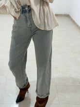 Jeans mum